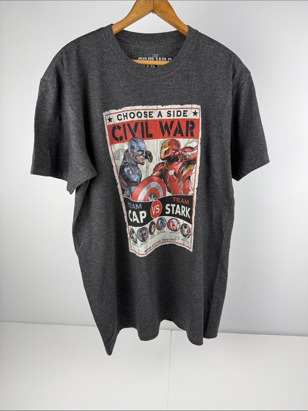 Marvel Civil War Team Cap vs Team Stark Graphic Tee - Dark Gray
